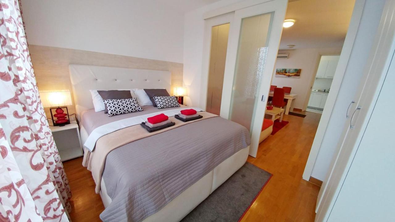 Apartments Belville Lux เบลเกรด ภายนอก รูปภาพ